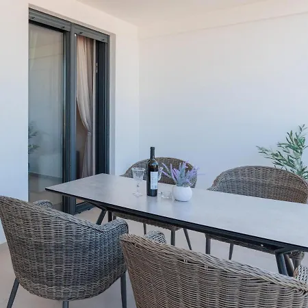 Borik Apartament *